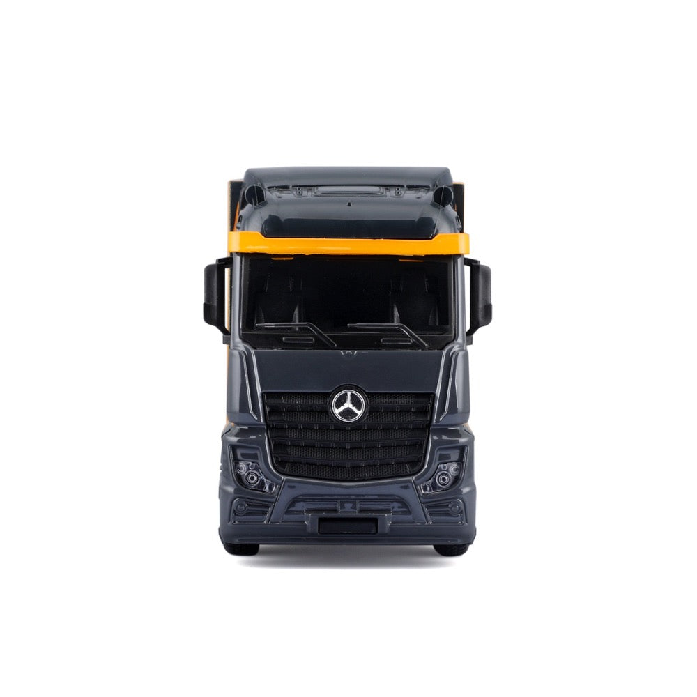 Bburago 1/43 McLaren Transporter with MCL38 F1 Car 2024