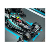 Bburago 38452 1/43 2024 No.63 George Russell Mercedes AMG Pit Pass Competition Set