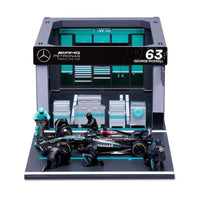 Bburago 38452 1/43 2024 No.63 George Russell Mercedes AMG Pit Pass Competition Set