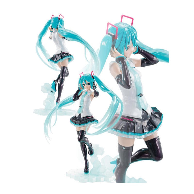 Bandai 5055579 Figure-Rise Labo Hatsune Miku V4X |  Hobbies Online