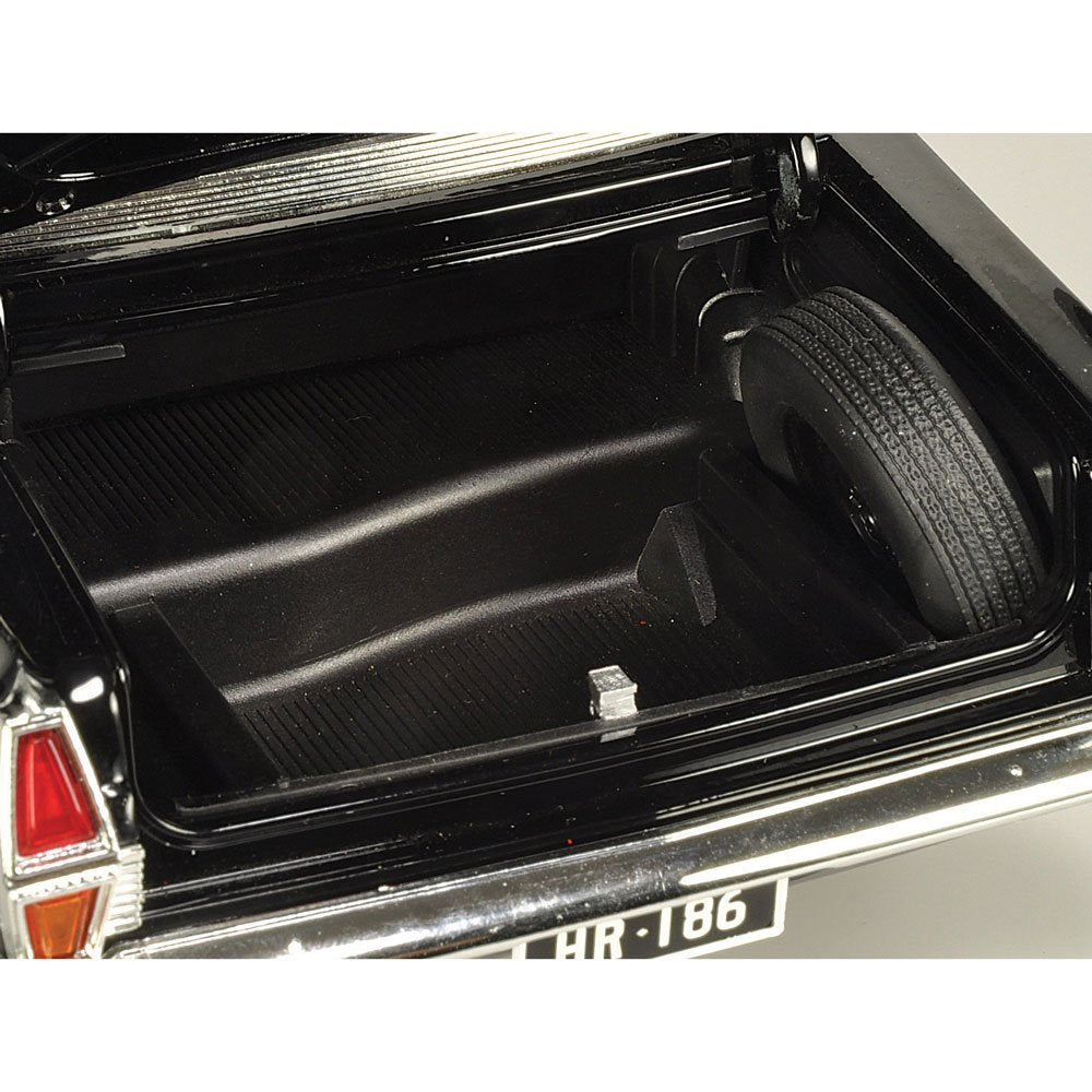 Classic Carlectables 18849 1/18 Holden HR Premier Warrigal Black