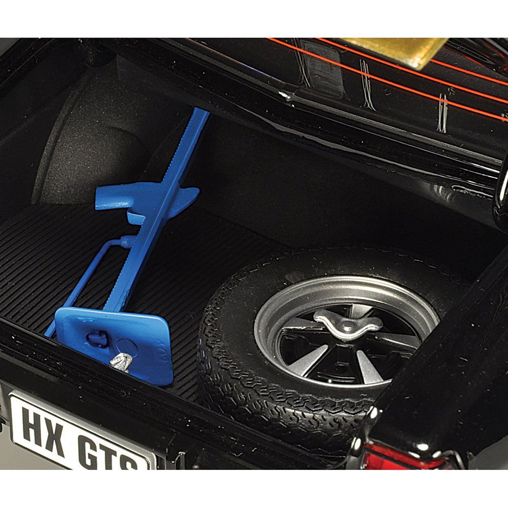Classic Carlectables 18860 1/18 Holden HX Monaro Tuxedo Black