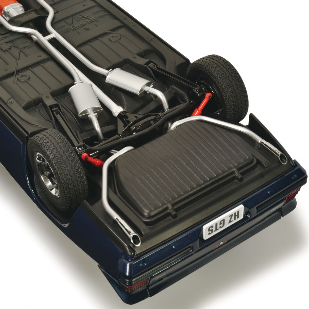 Classic Carlectables 18868 Holden HZ GTS Nocturne Blue Metallic