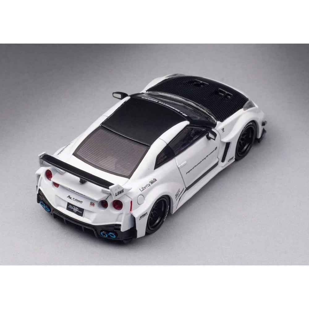 CM Model 64-35GTRR-06 1/64 LB-Silhouette Works GT Nissan 35GT-RR White And Black Carbon