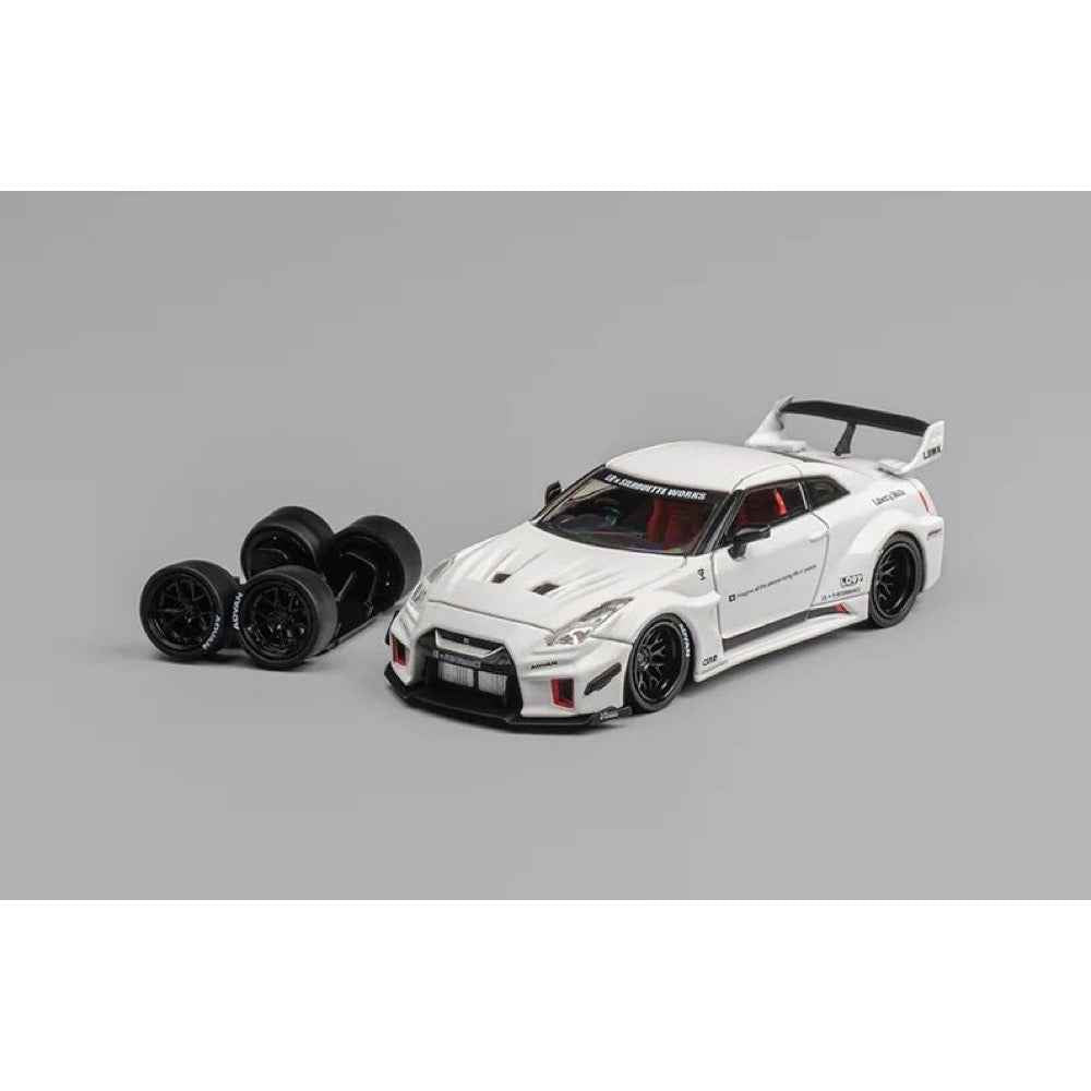 CM Model 64-35RR-10 1/64 Nissan LBWK Supersilhouette 35GT-RR White