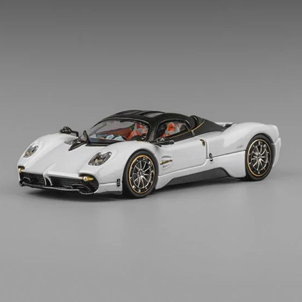 CM Model 1/64 Pagani Utopia Pearl White