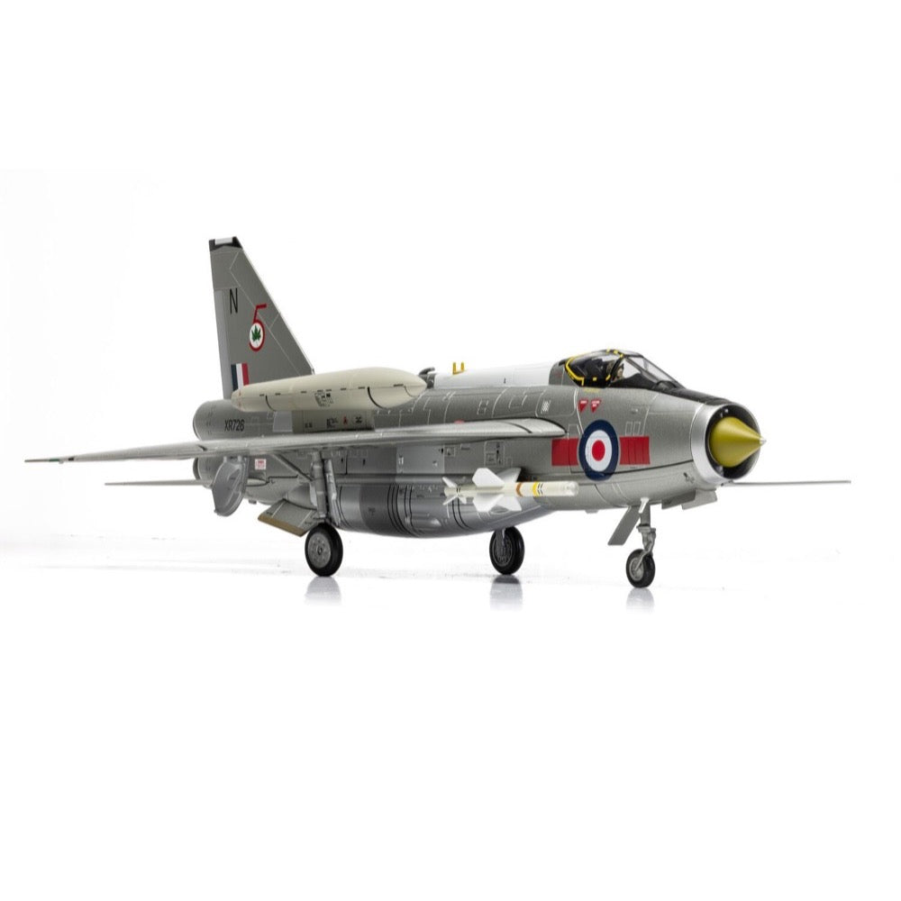 Corgi AA28404 1/48 English Electric Lightning F.6 RAF No. 5 Sqn RAF Leconfield