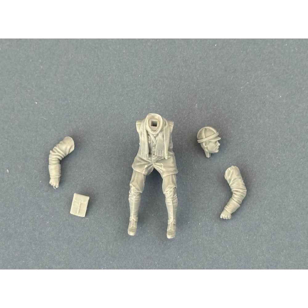 Copper State Models F35-057 1/35 German Dispatch Rider Riding A Motorcycle