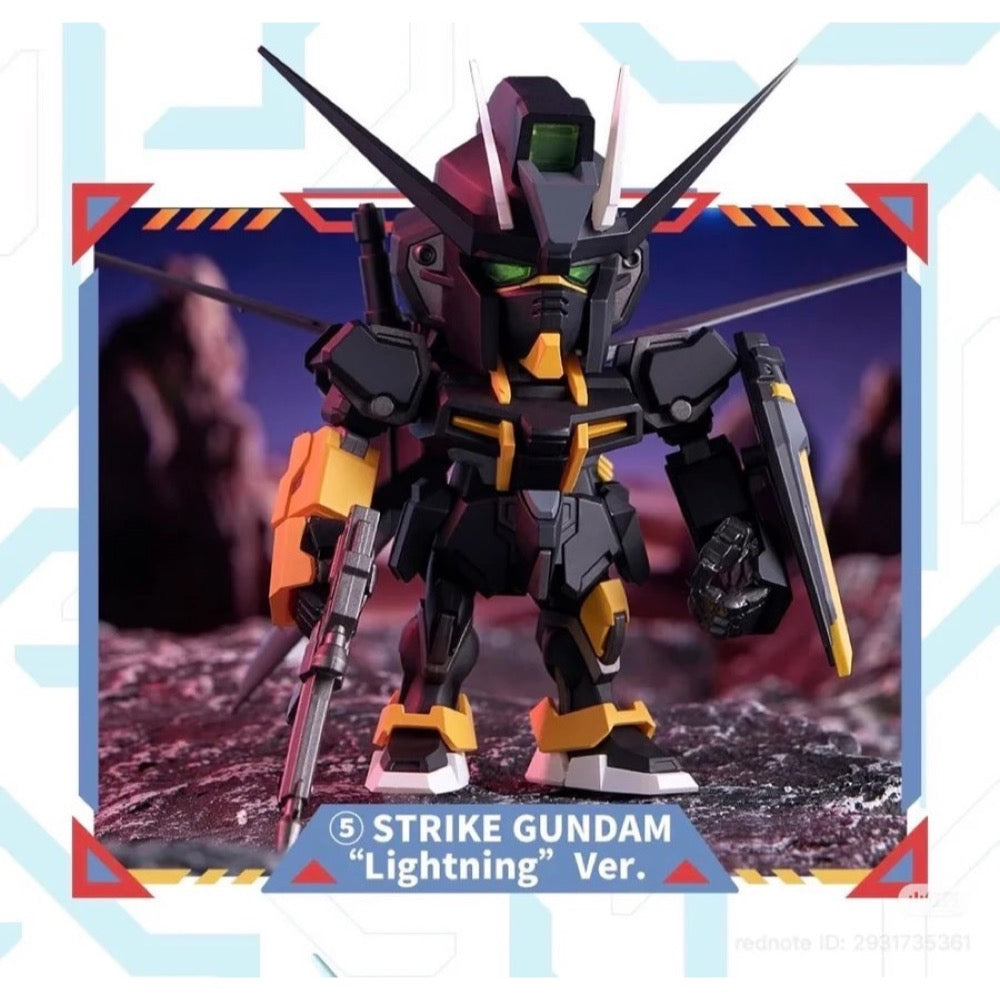 Bandai QMSV Mini Strike Freedom Gundam & Destiny Gundam