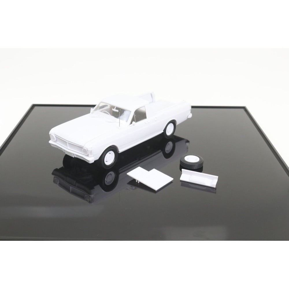DDA 1/24 DDA245K XY Standard Ford Ute Plastic Kit w/Sealed Body, Opening Tailgate, Opening Bonnet w/Engine, Spare Wheel & Fuel Tank Compartment