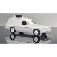 DDA 516K 1/24 Standard 6 Sandman HJ Panel Van with Kingswood Wheels Plastic Model Kit 781005092060