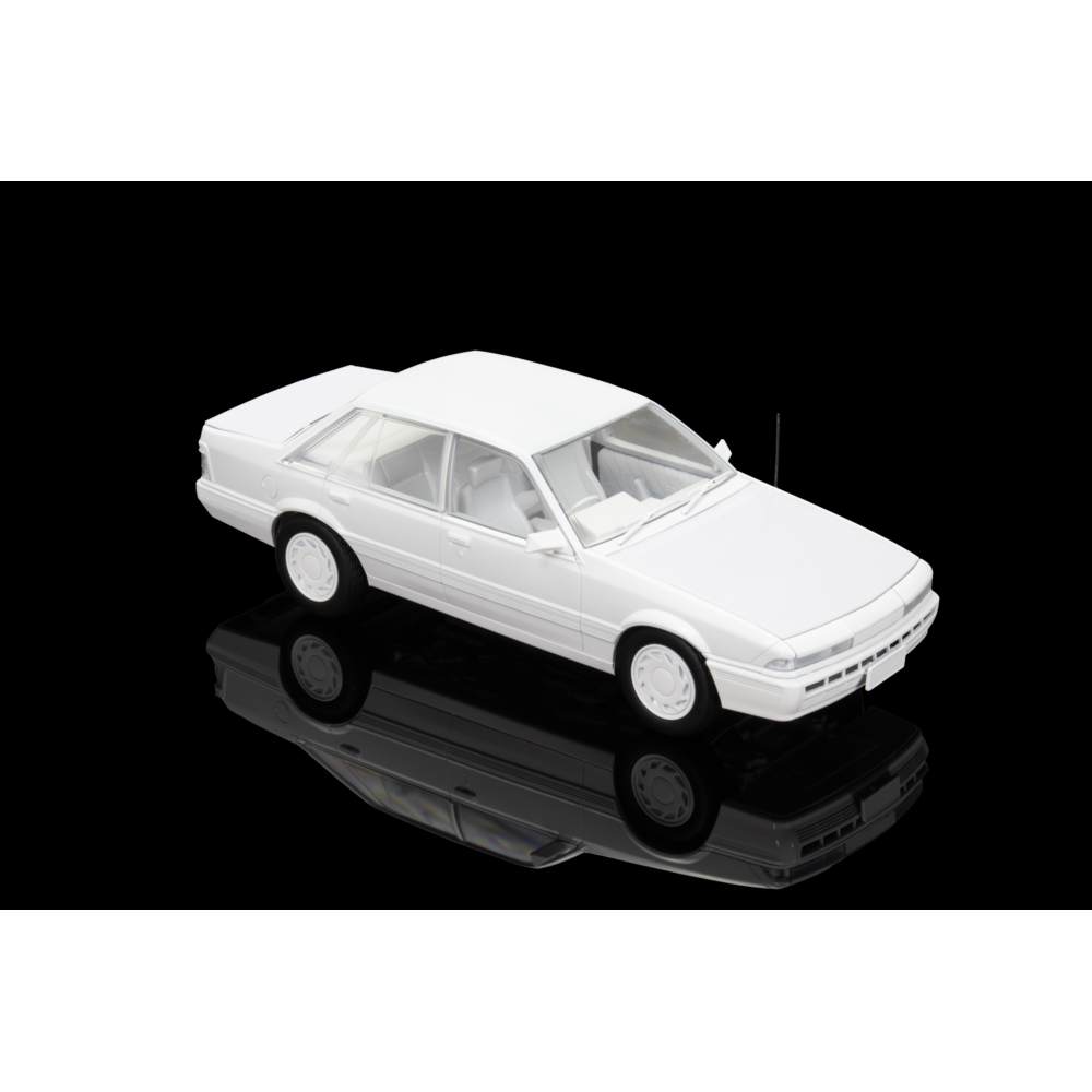 DDA 707K 1/24 Holden VL Calais Plastic Kit