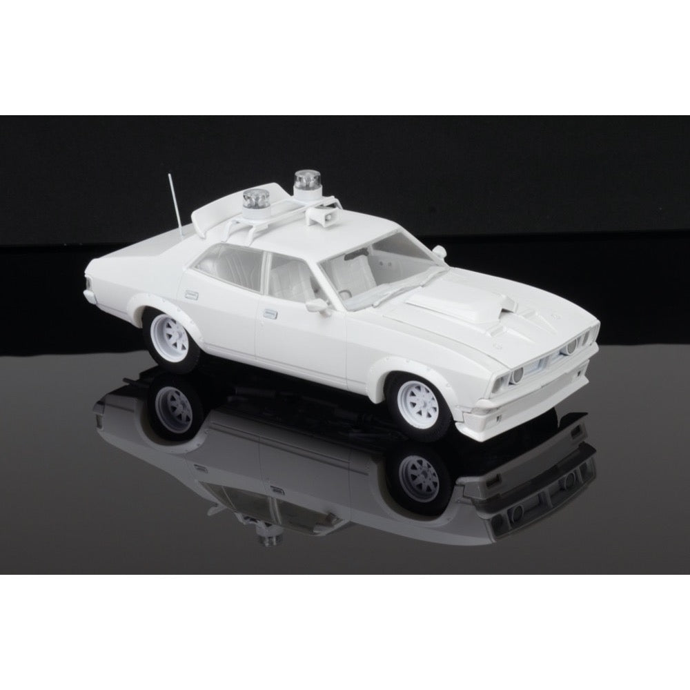 DDA 911K 1/24 XB V8 Interceptor Ford Falcon Sealed Body Opening Bonnet with Engine