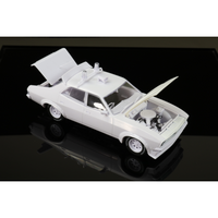 DDA 1/24 XB Pursuit Ford Falcon Sealed Body Opening Bonnet w/Engine Plastic Model Kit