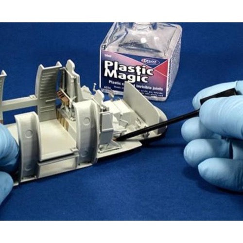 Deluxe Materials AC25 Plastic Magic Glue Brush Pack