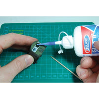 Deluxe Materials AD55 Glue n Glaze