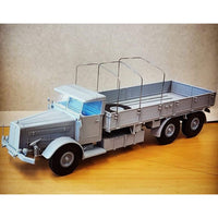 Das Werk 35003 1/35 Faun L900 incl. Sd.Ah.115 Plastic Model Kit