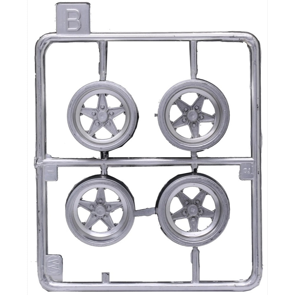 Fujimi 1/24 Racing Haert 15 Inch For Model Kit
