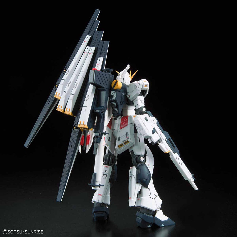 Bandai 5057842 RG 1/144 Nu Gundam