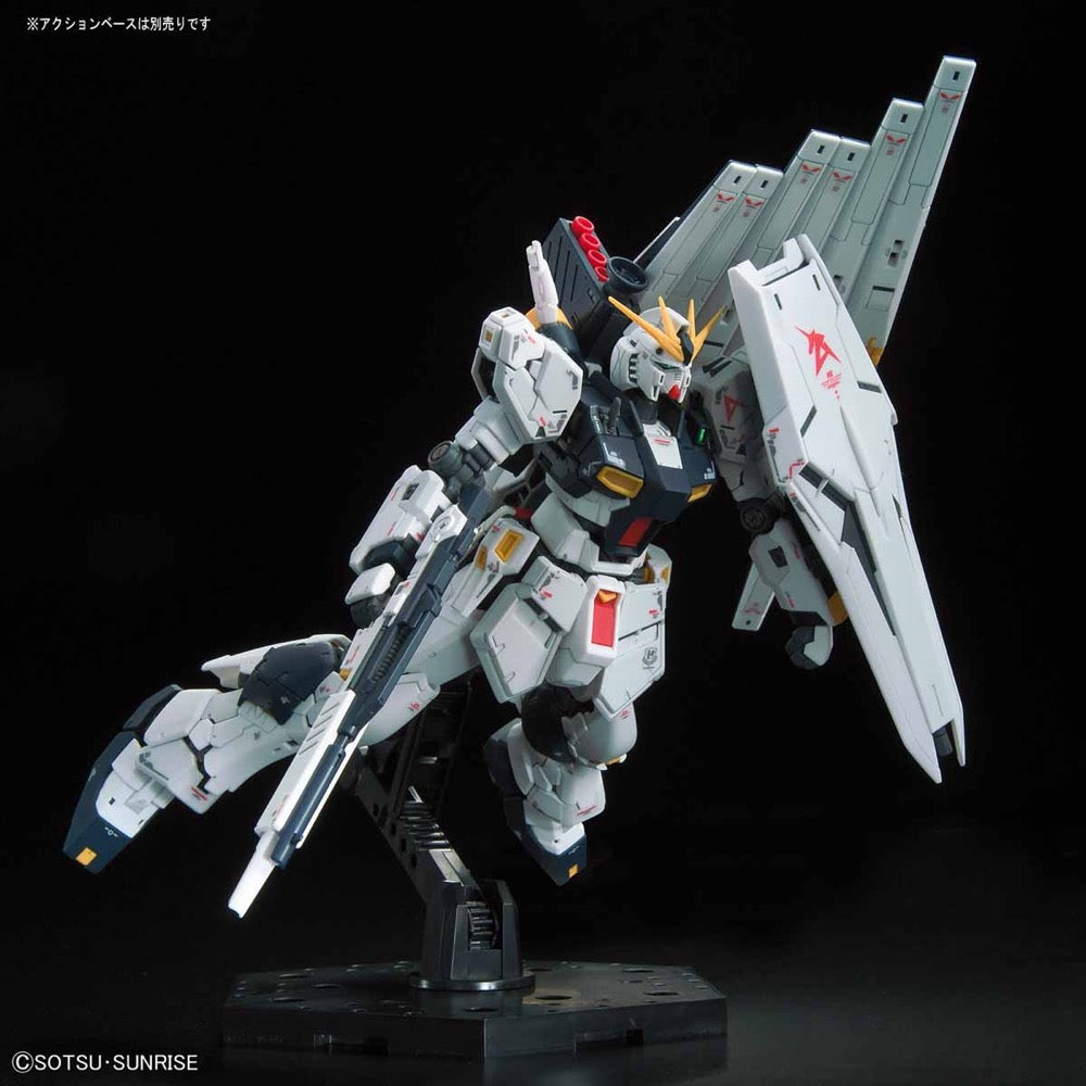 Bandai 5057842 RG 1/144 Nu Gundam