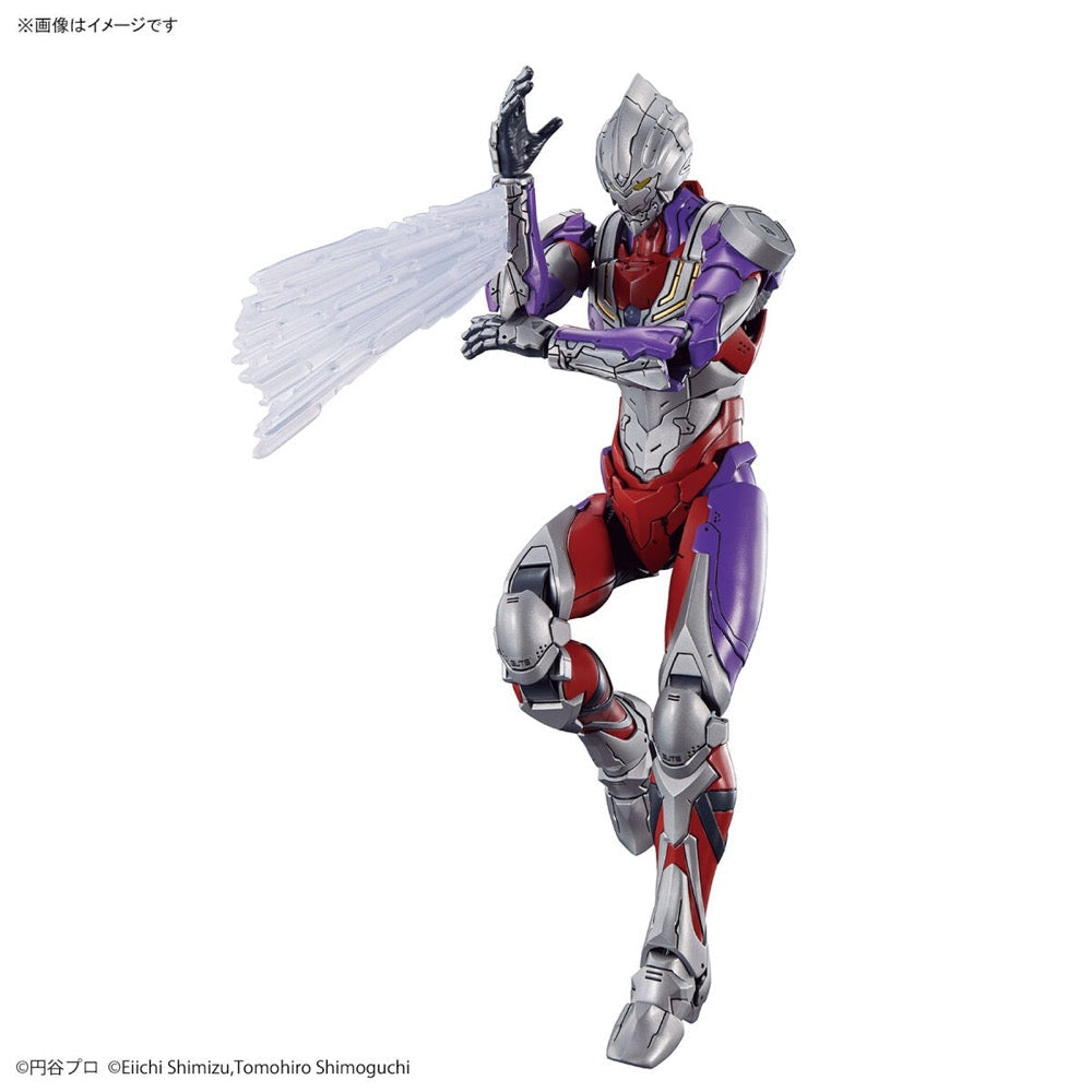 Bandai 5062076 Figure-Rise Standard Ultraman Suit Tiga Action