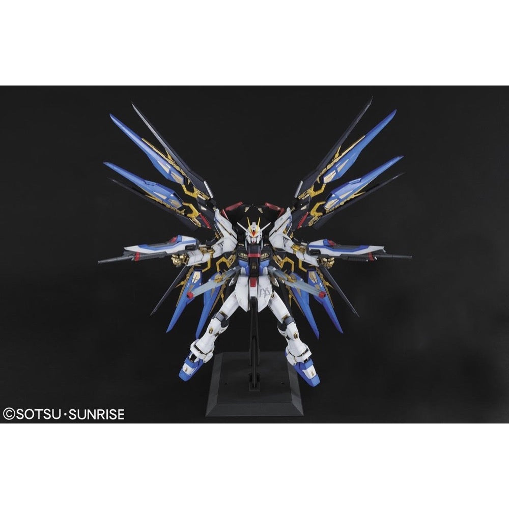 Bandai 5063056 PG 1/60 Strike Freedom Gundam Seed |  Hobbies Online
