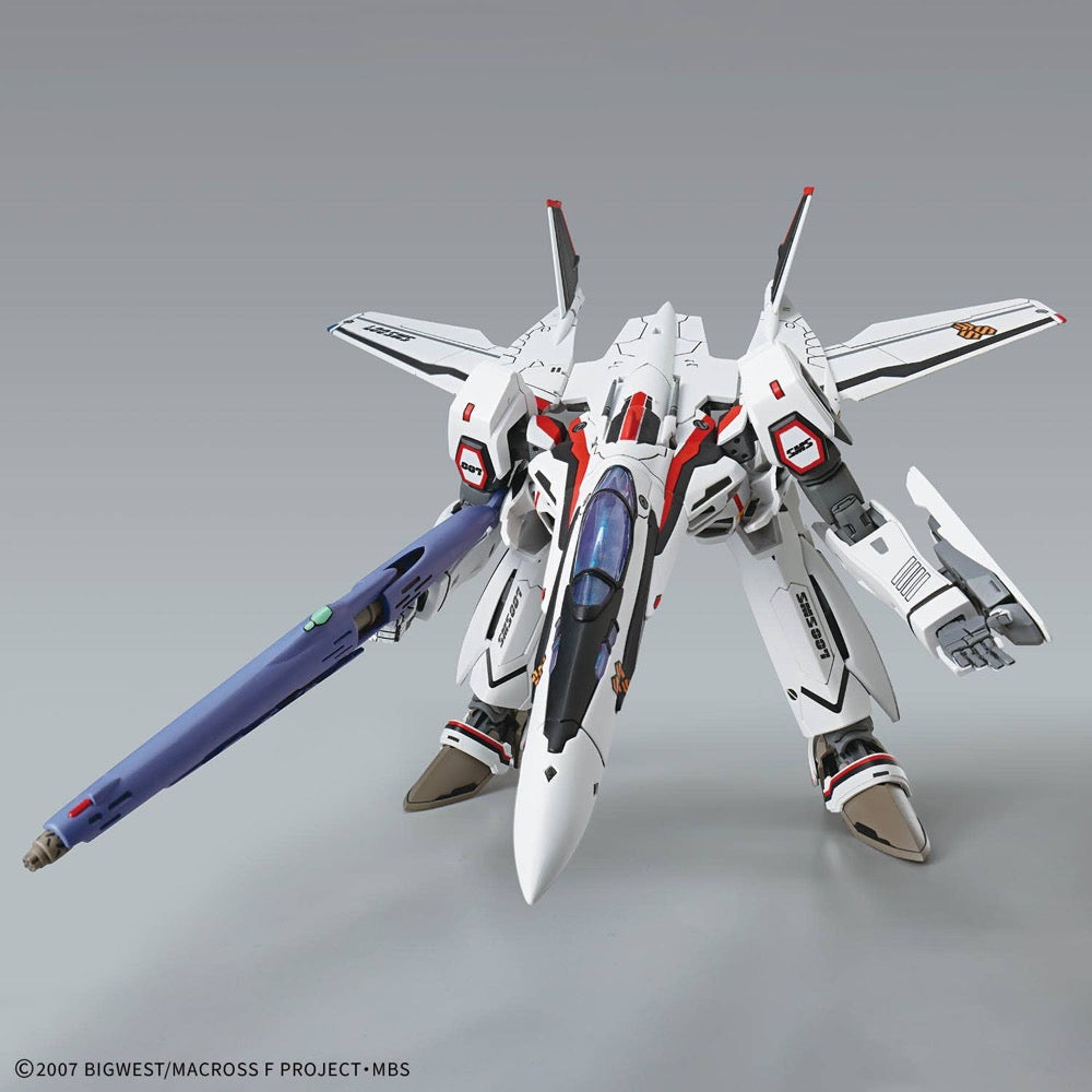 Bandai HG 1/100 VF-25F Messiah Valkyrie Alto Custom