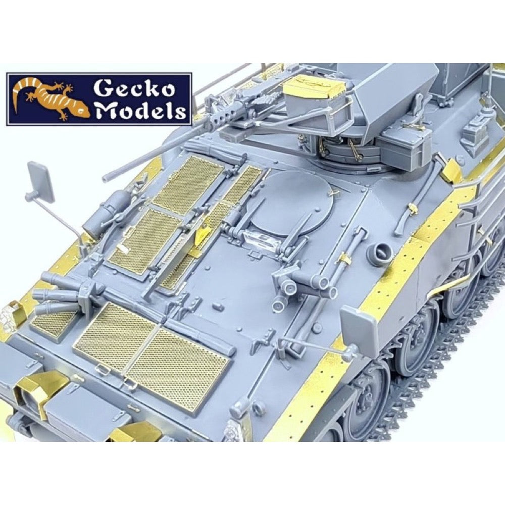 Gecko Models 1/35 Ukrainian FV103 CVR Spartan APC with HMG
