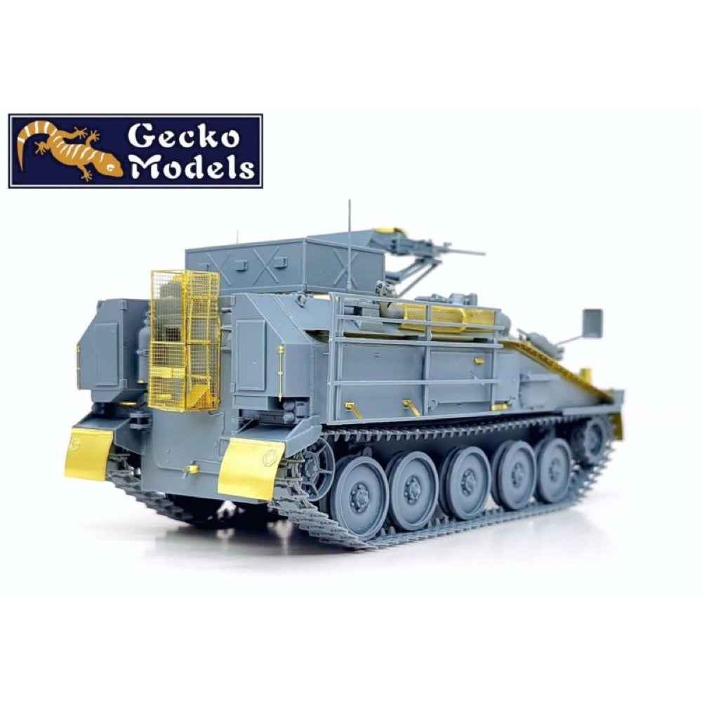 Gecko Models 1/35 Ukrainian FV103 CVR Spartan APC with HMG