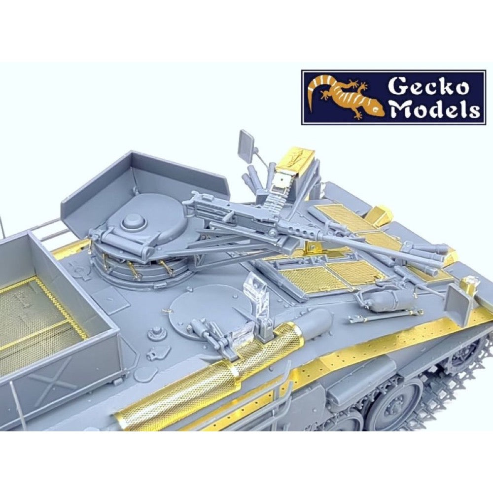 Gecko Models 1/35 Ukrainian FV103 CVR Spartan APC with HMG