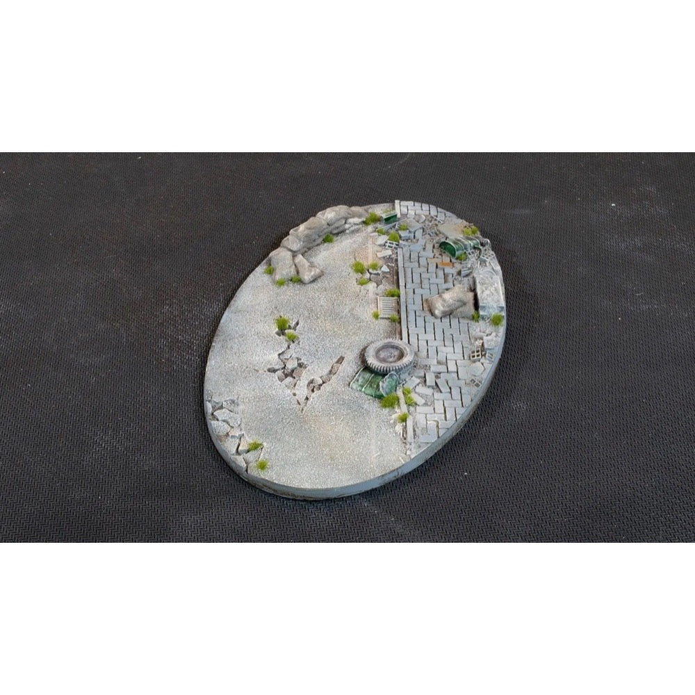 Gamers Grass GGB-UWO170 Battle Ready Urban Warfare Base Oval 170mm 1pc