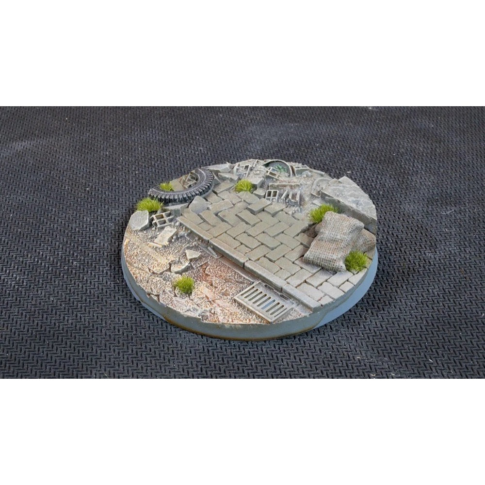 Gamers Grass GGB-UWR40 Battle Ready Urban Warfare Bases Round 40mm 5pc