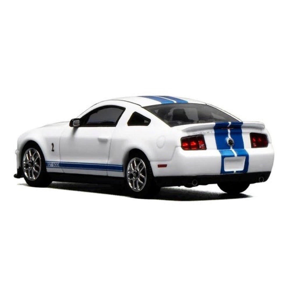 GreenLight x MotorHelix 1/64 Ford Mustang Shelby GT500 2007 White Blue Dual Stripes