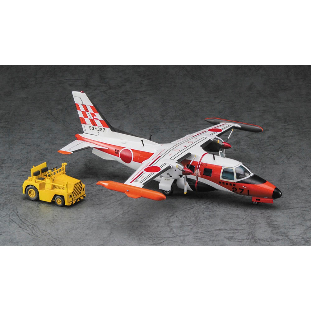 Hasegawa 1/72 Mitsubishi MU-2J "Flight Check Squadron" w/Tractor