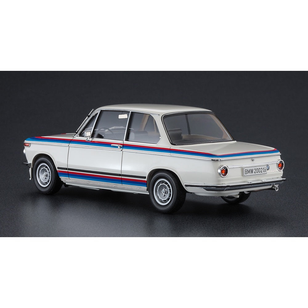 Hasegawa 1/24 BMW 2002 tii w/Chin Spoiler