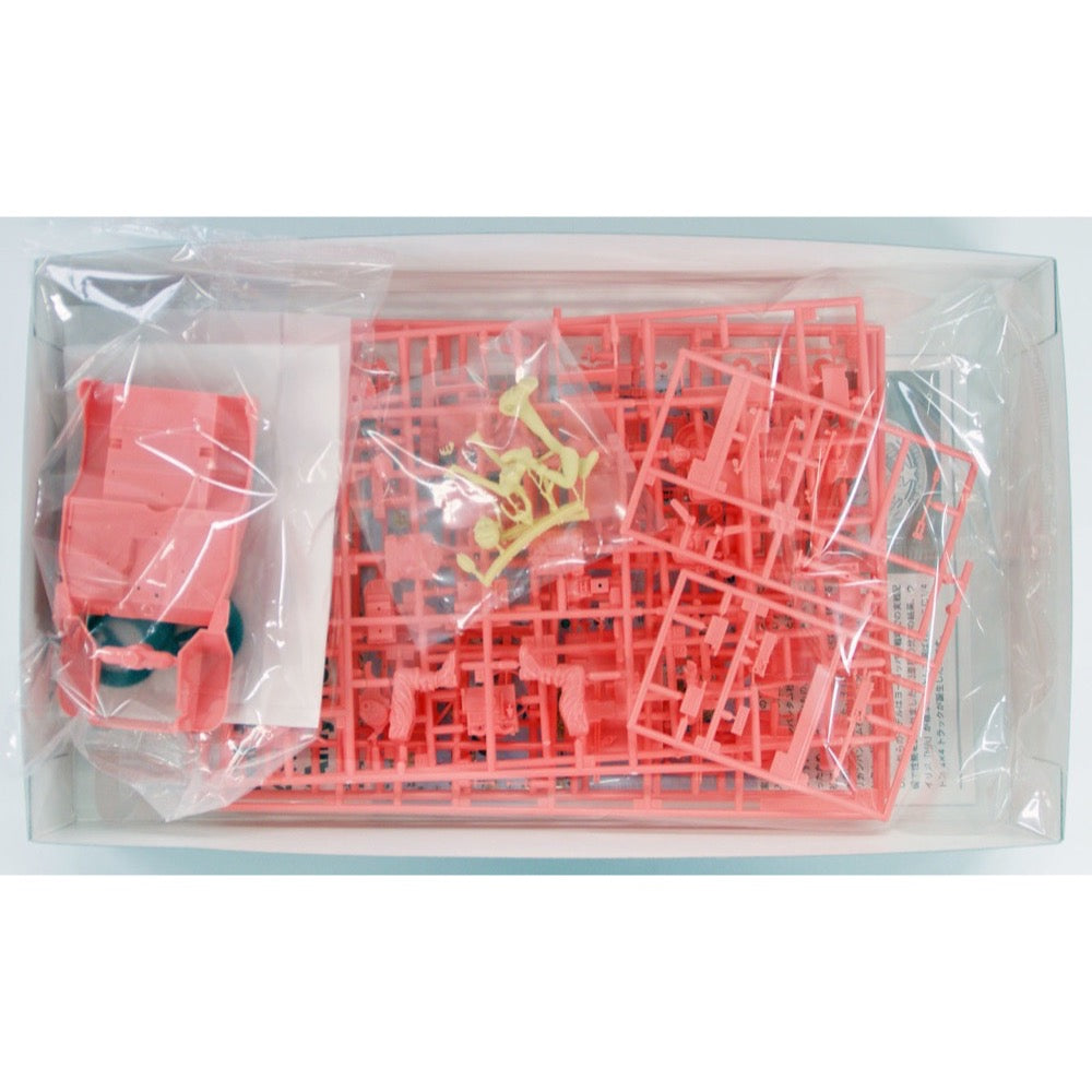 Hasegawa 52156 1/24 Wild Egg Girls 1/4 Ton 4×4 Utility Truck “Amy Mcdonnell