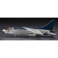 Hasegawa 1/72 Area 88 F-8E Crusader 