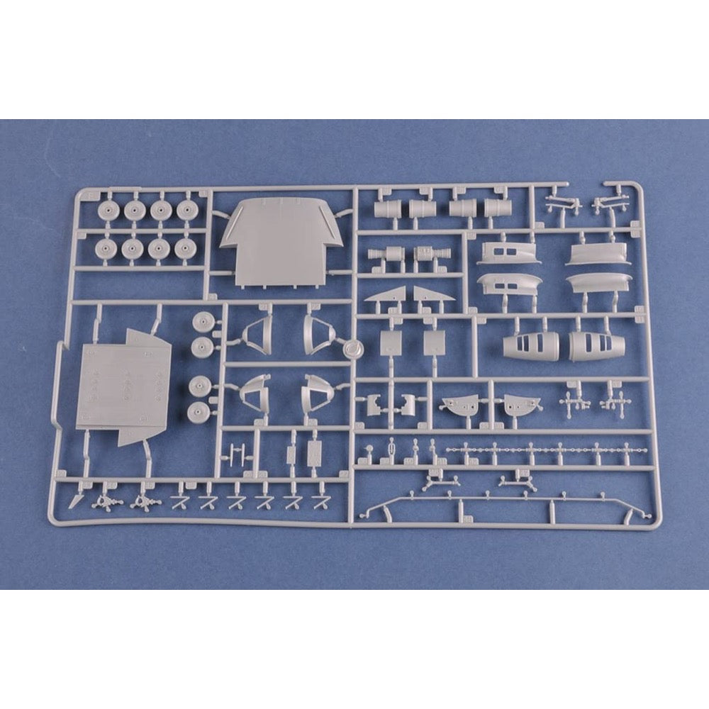 Hobby Boss 81773 1/48 Boeing CH-47D Chinook