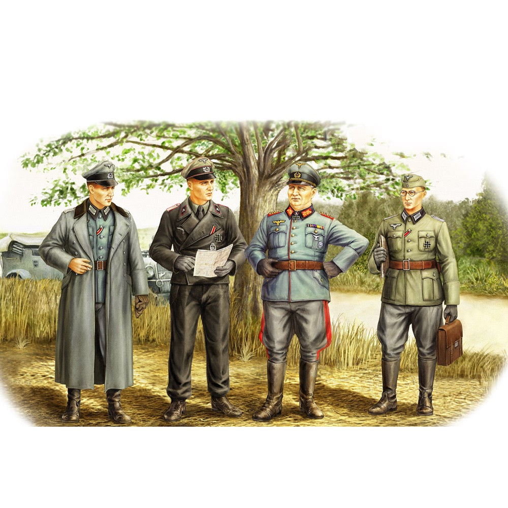 HobbyBoss 84406 1/35 German Officers Field Session