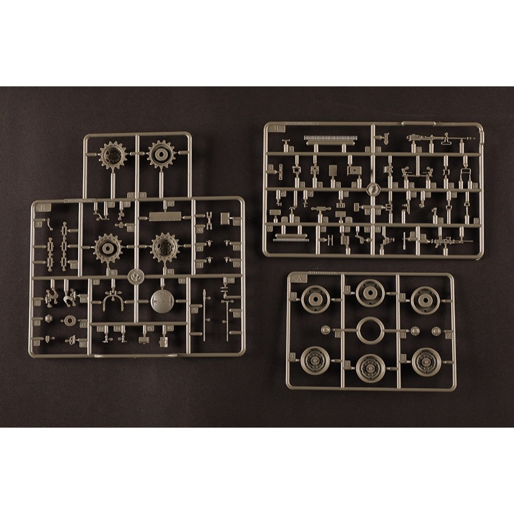 HobbyBoss 1/35 I.D.F. Namer-2 IFV Plastic Model Kit
