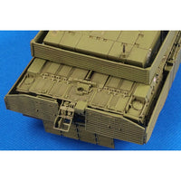HobbyBoss 1/48 British Challenger 2 Enhanced Armour Plastic Model Kit