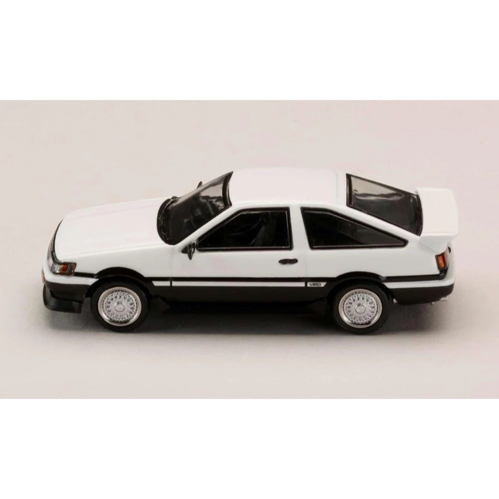 Hobby Japan 1/64 Toyota Sprinter Trueno (AE86) Initial D Takumi Fujiwara vs Wataru Akiyama