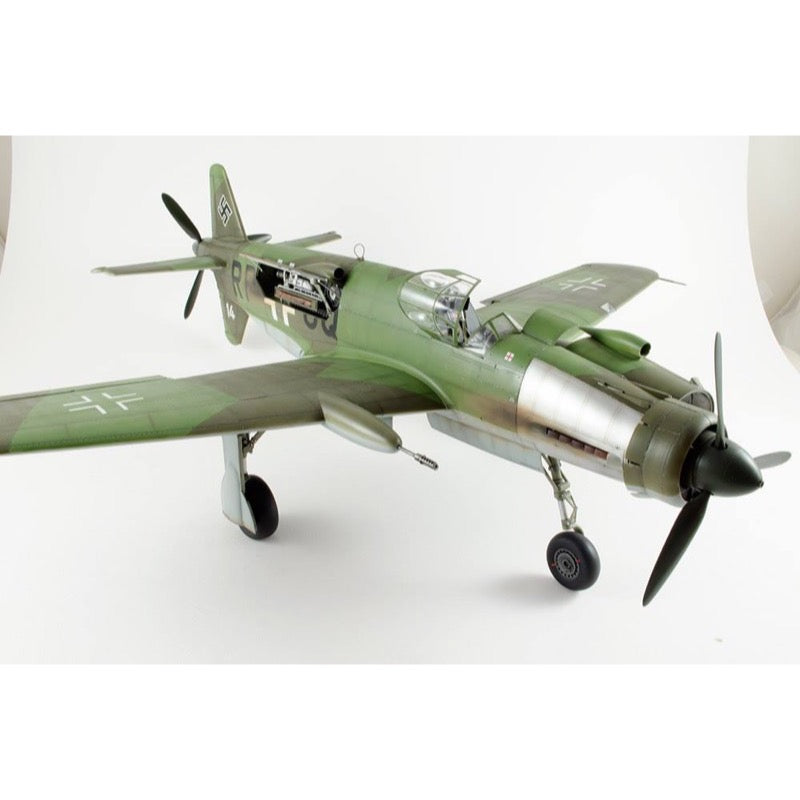 Hong Kong Models 01E07 1/32 Dornier Do-335 B-2 Zerstörer