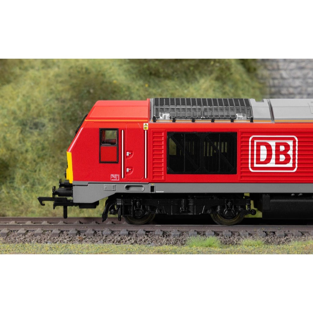 Hornby R30425 OO DB Schenker Class 67 67015