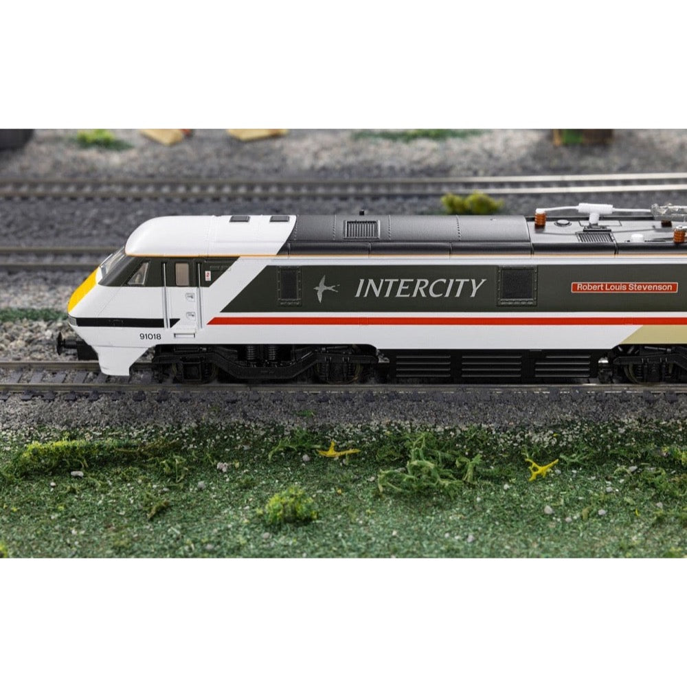 Hornby R30527 OO RailRoad BR Intercity Class 91 'Robert Louis Stevenson' 91018 Locomotive