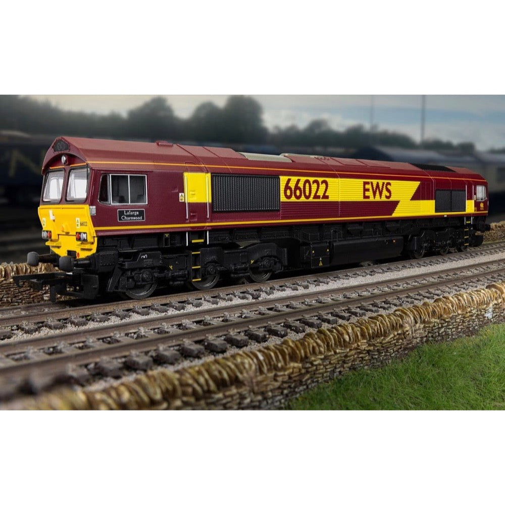 Hornby R30532 OO RailRoad EWS Class 66 'Lafarge Charnwood' 66022 Locomotive