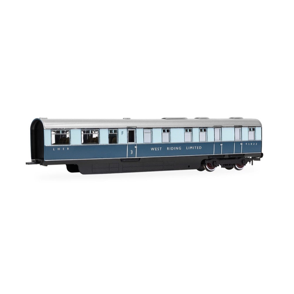 Hornby R40479 OO LNER 'West Riding Limited' Open Third & Kitchen Third Coach Pack