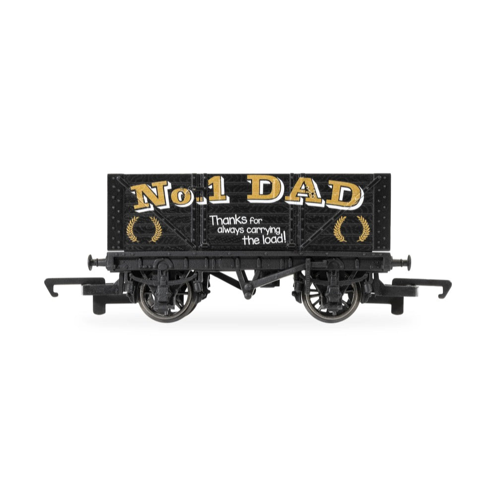 Hornby R60323 OO 2026 Fathers Day Wagon