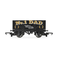 Hornby R60323 OO 2026 Fathers Day Wagon
