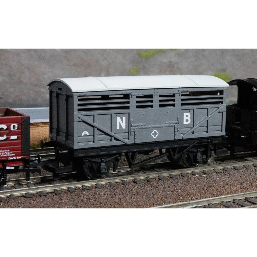 Hornby R60349 OO RailRoad NB Cattle Wagon